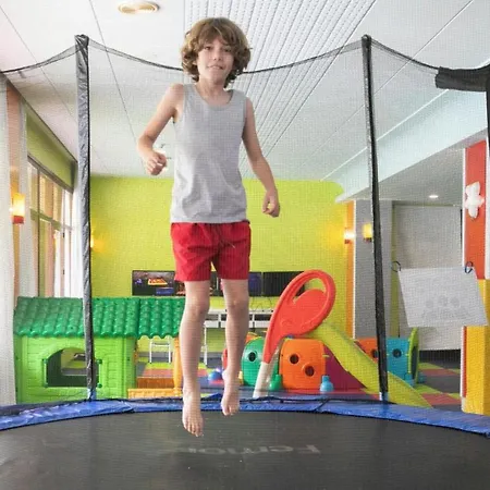 イヴェニア オリンピック ガーデン リョレート・デ・マル