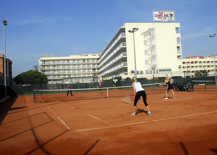 酒店 埃文尼亚奥林匹克花园酒店 4*