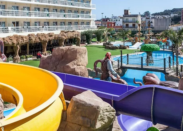 埃文尼亚奥林匹克花园酒店 4*